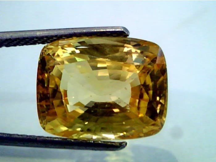 High Quality Yellow Sapphire — saphire-highest.jpg