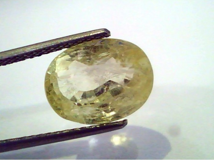 Yellow Sapphire Gemstone